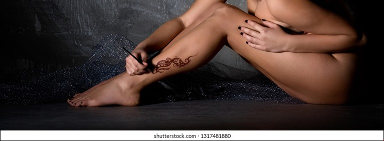 Lesbian cum circle jerk